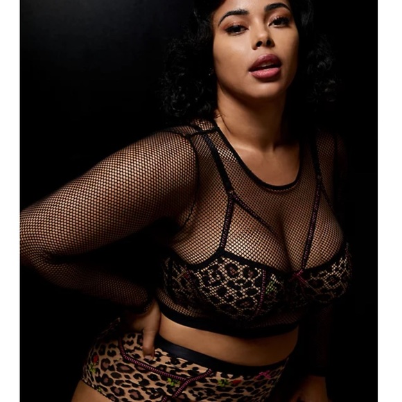 torrid Tops - LAST ONE Torrid 2 Betsey Johnson Fishnet Crop NWT